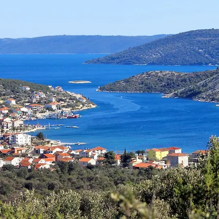 Appartement By The Sea Vinisce, Trogir - 24197