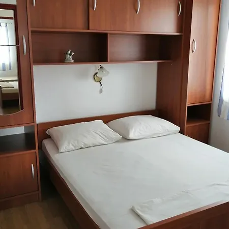 Apartamento By The Sea Vinisce, Trogir - 24197 Vinišće