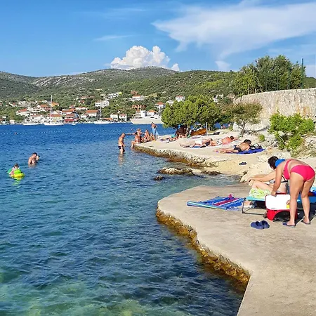 Appartement By The Sea Vinisce, Trogir - 24197 Vinišće