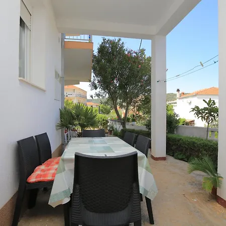 By The Sea Vinisce, Trogir - 24197 Appartement Vinišće