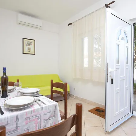 By The Sea Vinisce, Trogir - 24197 Appartement Vinišće