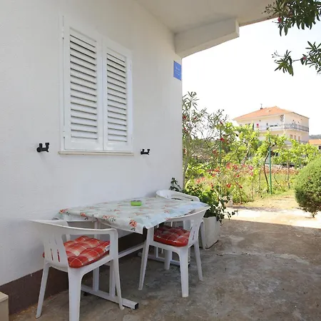 Appartement By The Sea Vinisce, Trogir - 24197 Vinišće